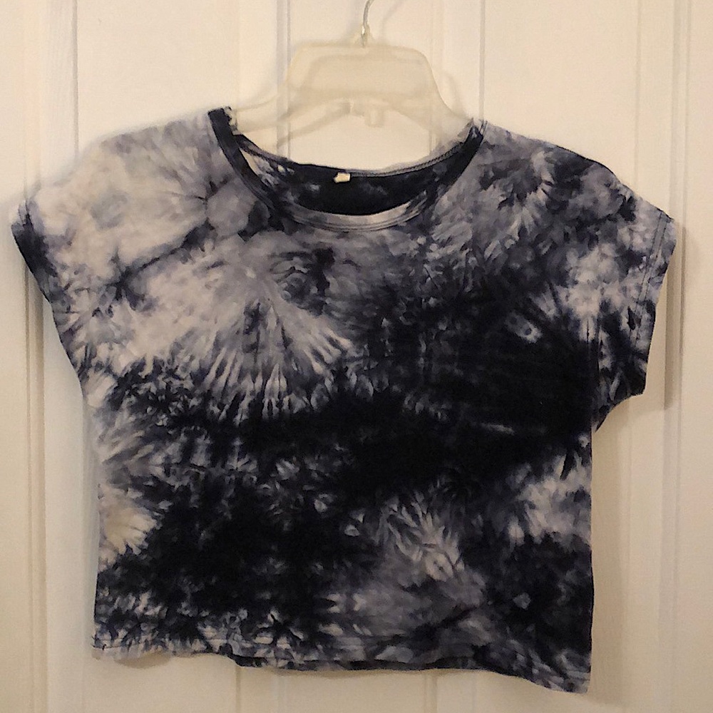 SHEIN Tie Dye Crop Top T-Shirt.
